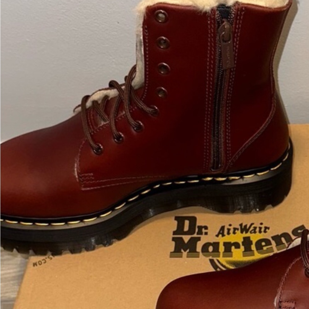 New in Box Size 10 Dr. Martens!  Gorgeous